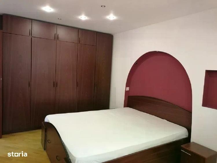 Apartament cu 3 camere decomandat, mobilat în Brâncoveanu
