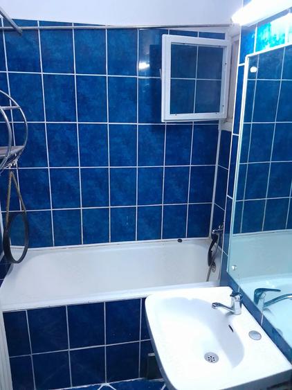 Apartament cu 2 camere semidecomandat în Podu Roș
