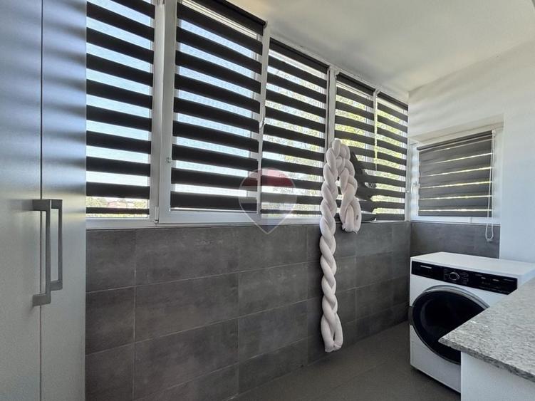 Apartament cu 3 camere decomandat, mobilat în Dacia