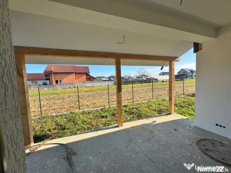 Casă cu 4 camere cu Teren 475 Mp în Mocira