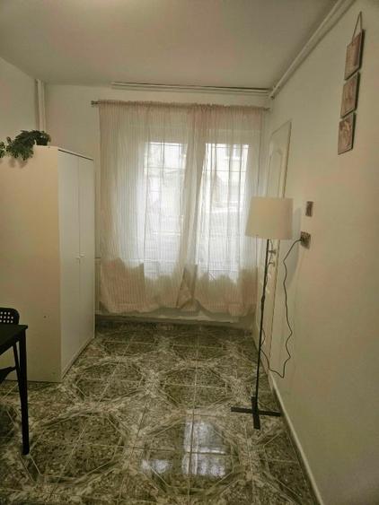 Garsonieră decomandată, mobilată în Brâncoveanu