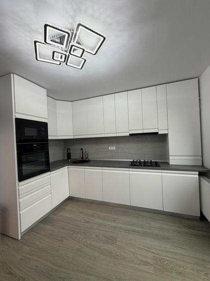 Casă cu 3 camere în Central