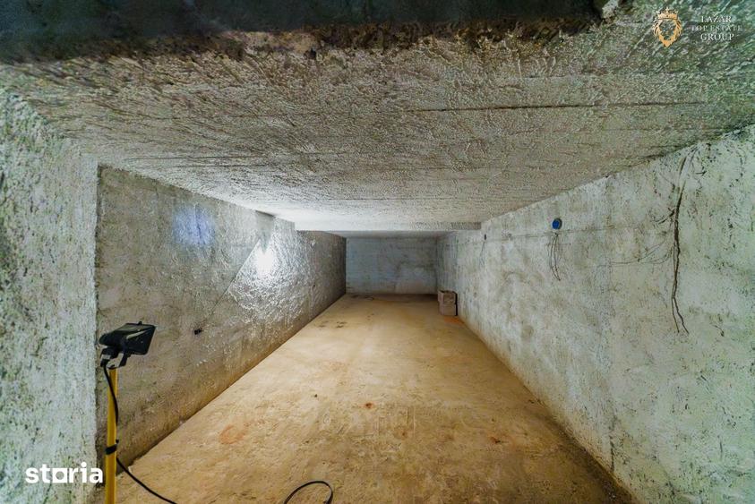 Casă cu 7 camere cu Teren 1200 Mp în Pârneava