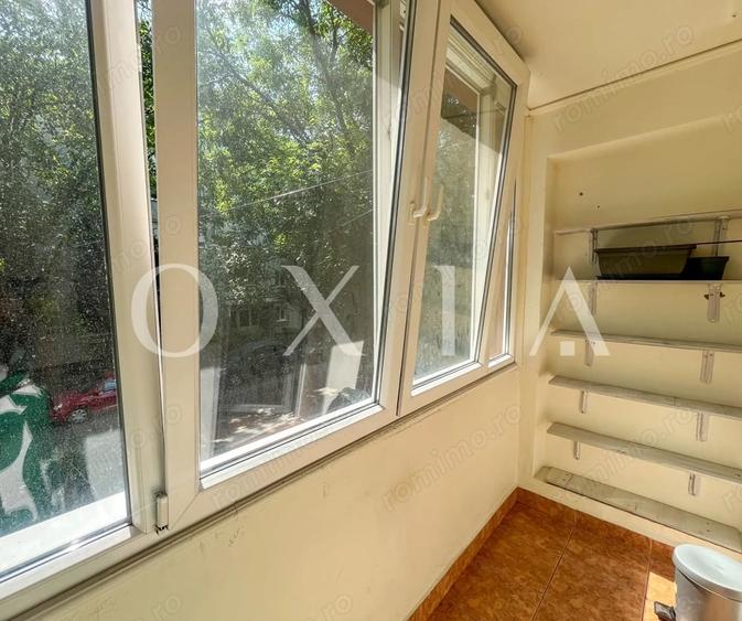 Apartament cu 3 camere semidecomandat în Take Ionescu