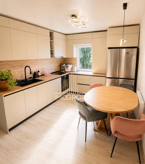 Apartament cu 3 camere semidecomandat, mobilat în Zorilor