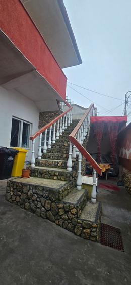 Casă cu 5 camere cu Teren 123 Mp în Coiciu