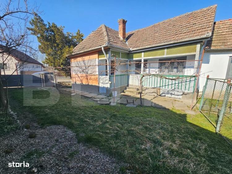 Casă cu 4 camere cu Teren 1000 Mp în Sâncel