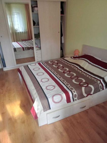 Apartament cu 3 camere decomandat în Banat