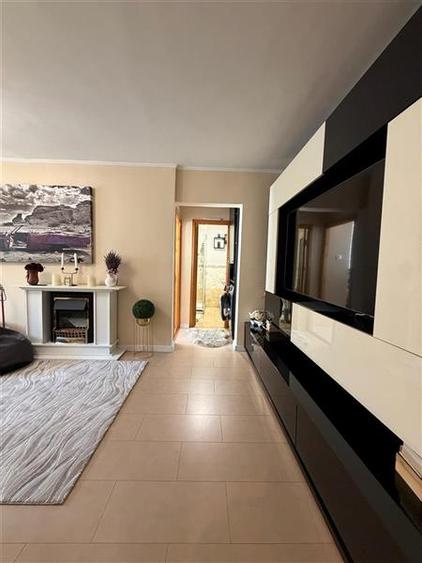 Inchiriere 3 camere zona Racadau gama LUX, etaj 5, insorit - 16