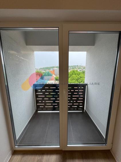 Apartament cu 2 camere semidecomandat, mobilat în Dâmbul Rotund