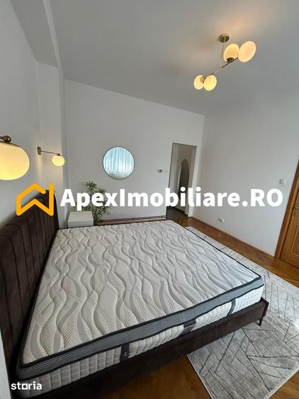 Apartament cu 3 camere semidecomandat în Eminescu