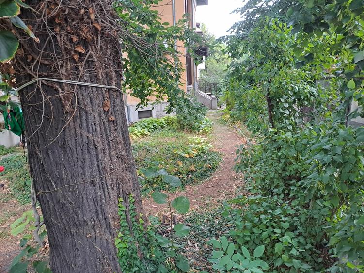 Apartament cu 9 camere circular în Cotroceni