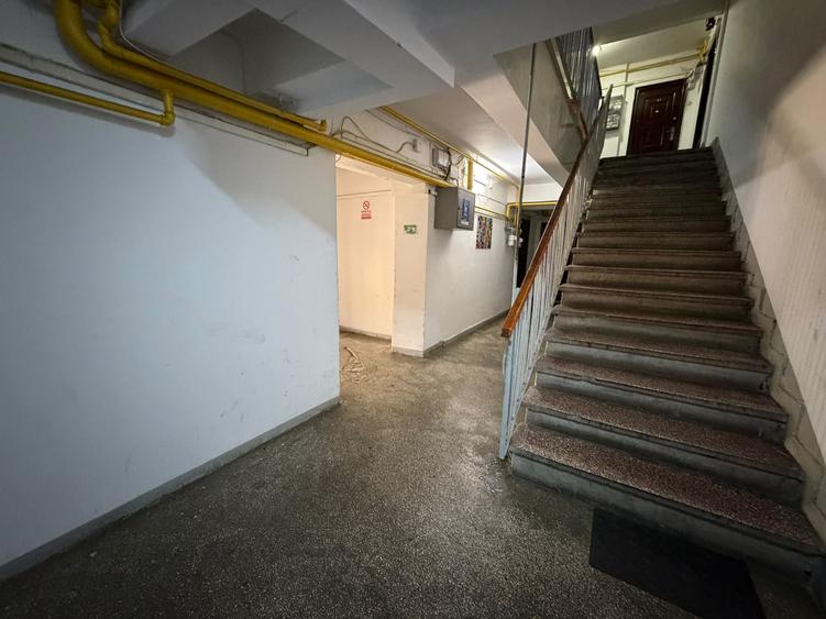 Garsoniera Fizicienilor Bloc 1982 Reabilitat Parter Inalt 15 Min Metrou - 12