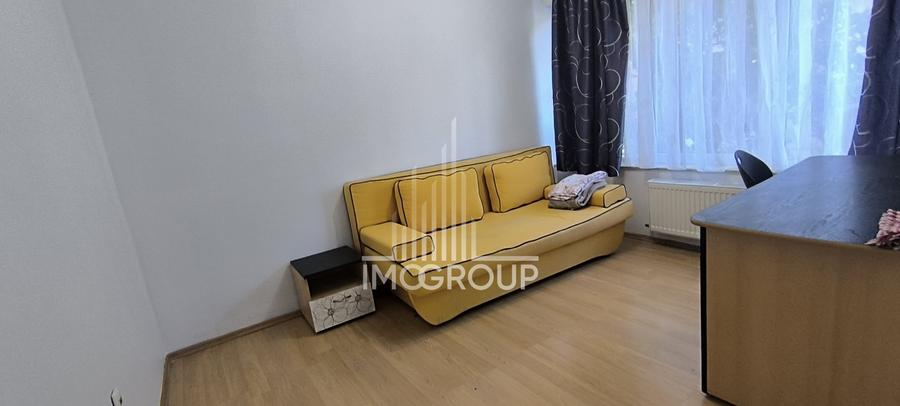 Apartament cu 3 camere decomandat, mobilat în Bună Ziua