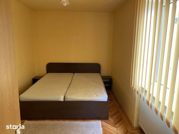 Apartament cu 2 camere semidecomandat în Trei Stejari