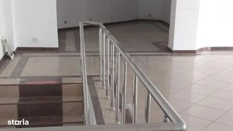 Spațiu comercial, de 570 mp, în Gara de Nord