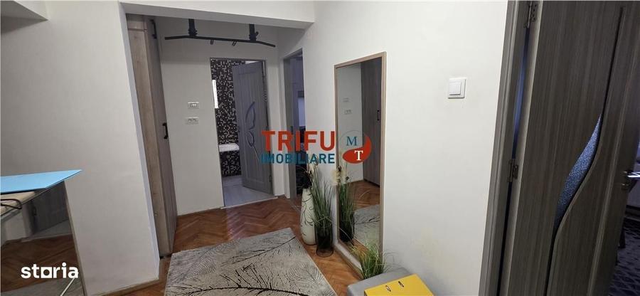 Apartament cu 3 camere decomandat în Cetate