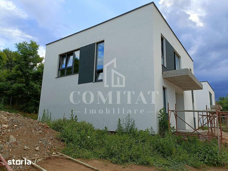 Casă cu 4 camere cu Teren 300 Mp în Luna