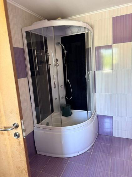 Inchiriez apartamnt intr o vila - 6