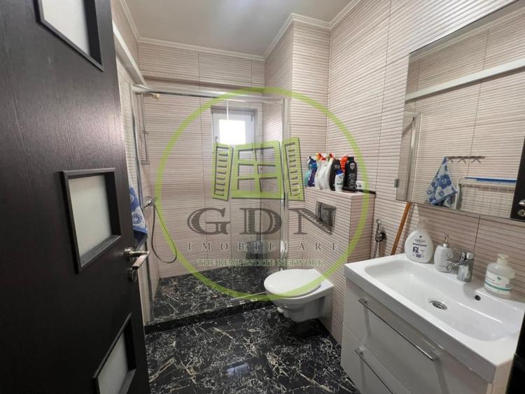 Apartament cu 2 camere decomandat, mobilat în Calea Severinului