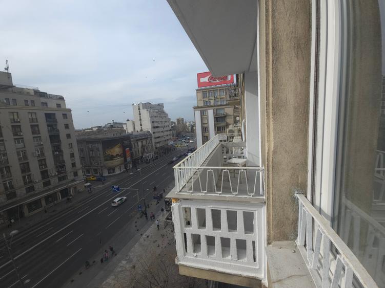 Apartament cu 2 camere semidecomandat, mobilat în P-ța Romană