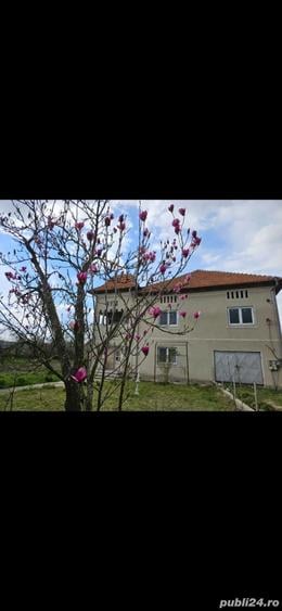 Casă cu Teren 3000 Mp în Sinești