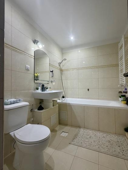 Apartament cu 2 camere decomandat, mobilat în Torontalului