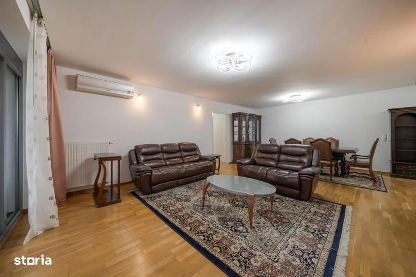 Apartament cu 3 camere semidecomandat, mobilat în Nordului
