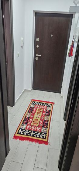 Garsonieră decomandată în Valea Adâncă