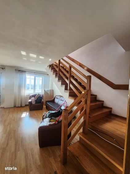 Apartament cu 4 camere decomandat în Craiovei