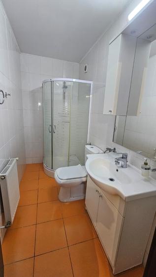 Apartament cu 3 camere decomandat în Țiglina 1