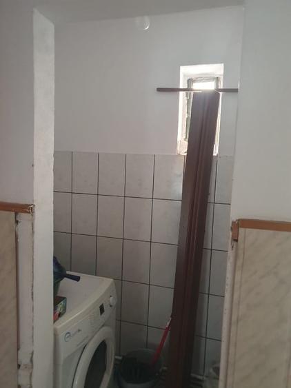Apartament cu 3 camere decomandat, mobilat în 9 Mai