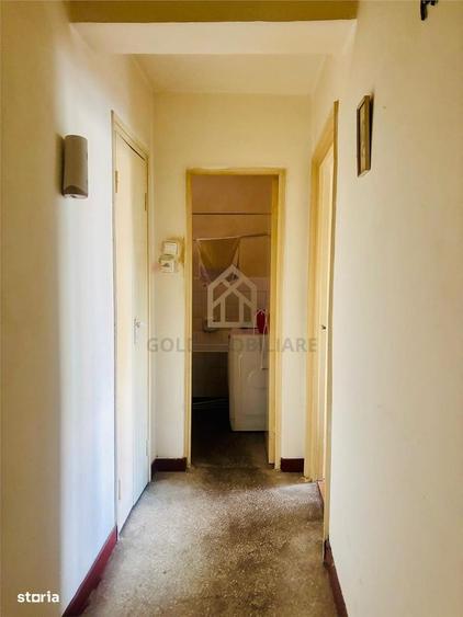 Apartament cu 2 camere decomandat în Central