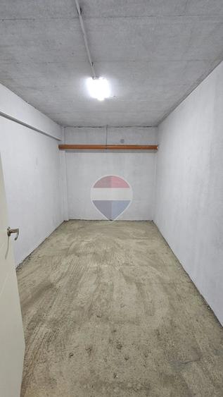 Spațiu comercial, de 11 mp, în Central