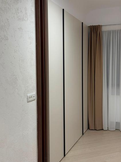 Apartament cu 3 camere decomandat în Pipera