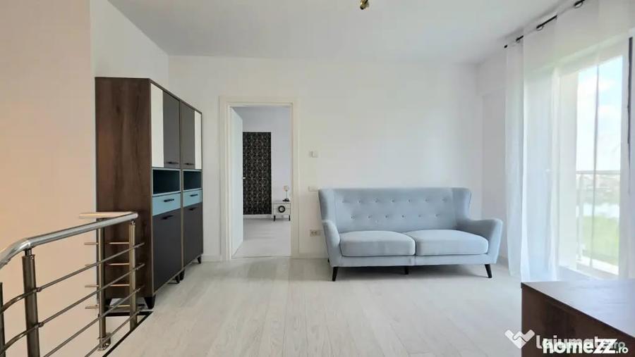 Apartament cu 5 camere semidecomandat în Fundeni
