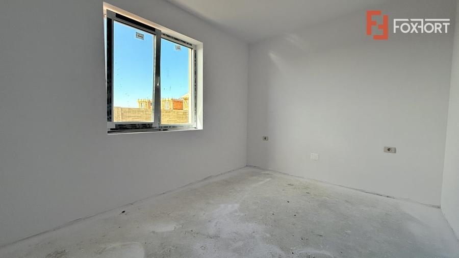 Duplex cu 3 camere cu Teren 298 Mp în Moșnița Nouă