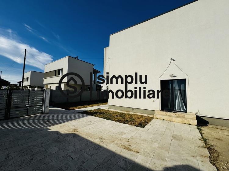 Casă individuală cu 3 camere cu Canalizare în Preajba