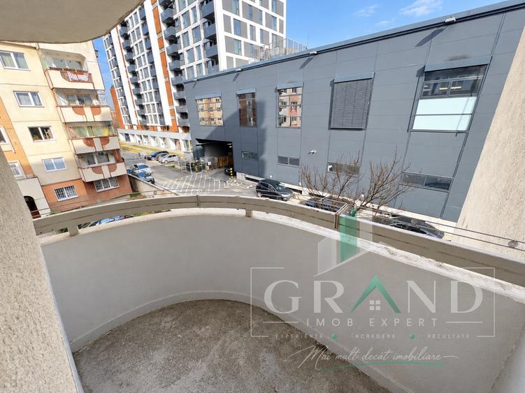 Apartament cu 2 camere decomandat, mobilat în Mărăști