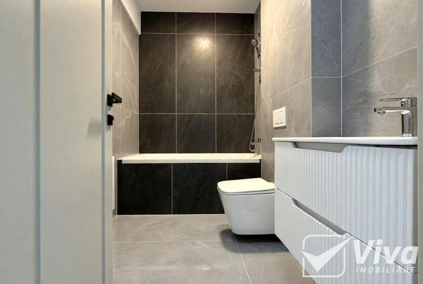 Apartament cu 3 camere semidecomandat în Galata