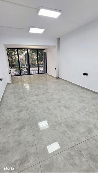 Spatiu Comercial 45 mp | Iuliu Maniu - Metrou Gorjului | Vitrina 6m - 6