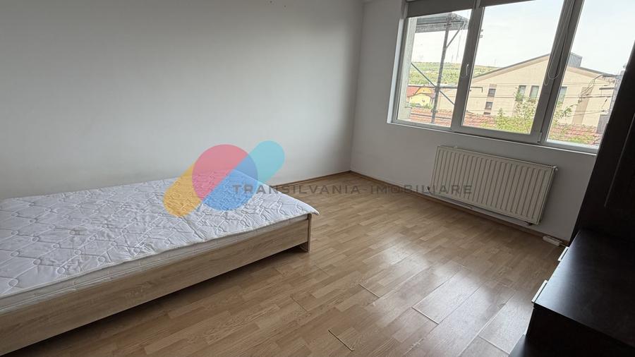 Garsonieră decomandată în Iris