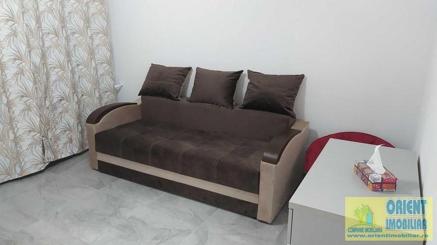 Garsonieră decomandată în Far