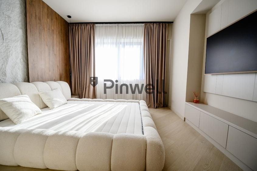 Apartament cu 3 camere semidecomandat, mobilat în Central