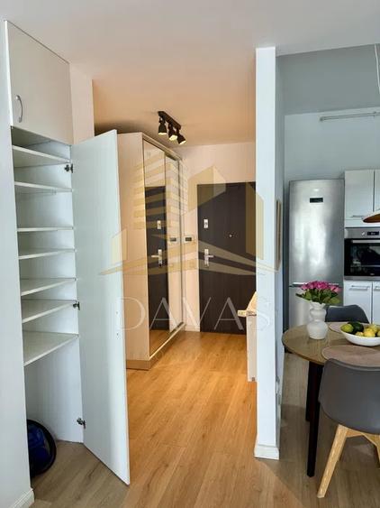 Apartament cu 2 camere semidecomandat, mobilat în Sopor