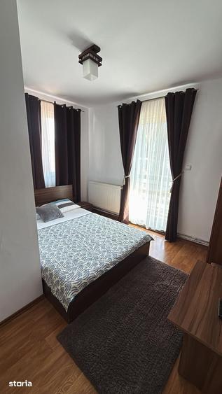 Casă cu 10 camere cu Teren 1100 Mp în Central