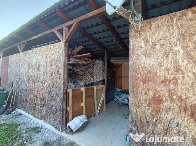 Casă cu 3 camere cu Teren 800 Mp în Var