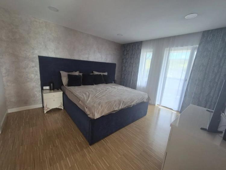 Casă cu 4 camere cu Teren 200 Mp în Gruia