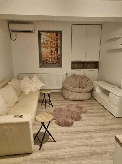 Apartament cu 2 camere decomandat în Domenii