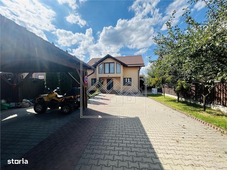 Casă cu 4 camere în Central